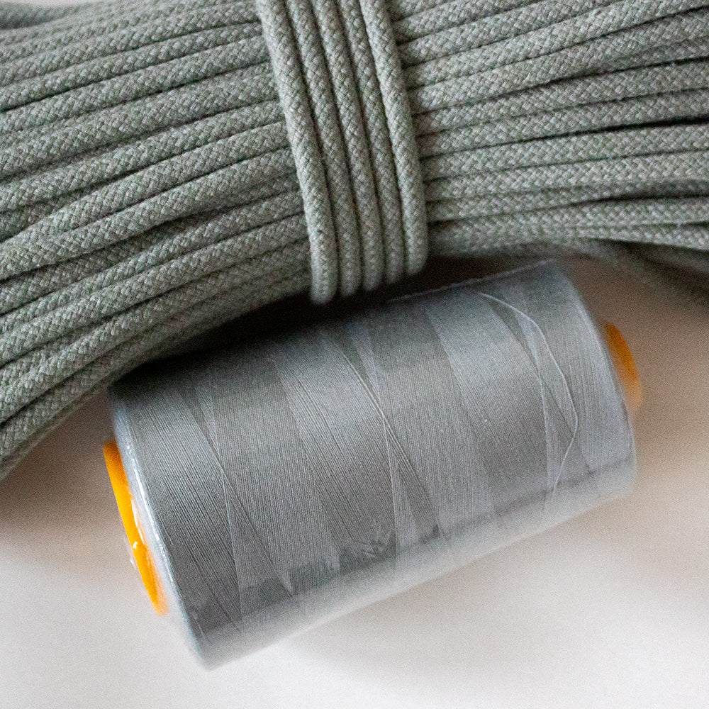 Thread OLIVE 4500 meters