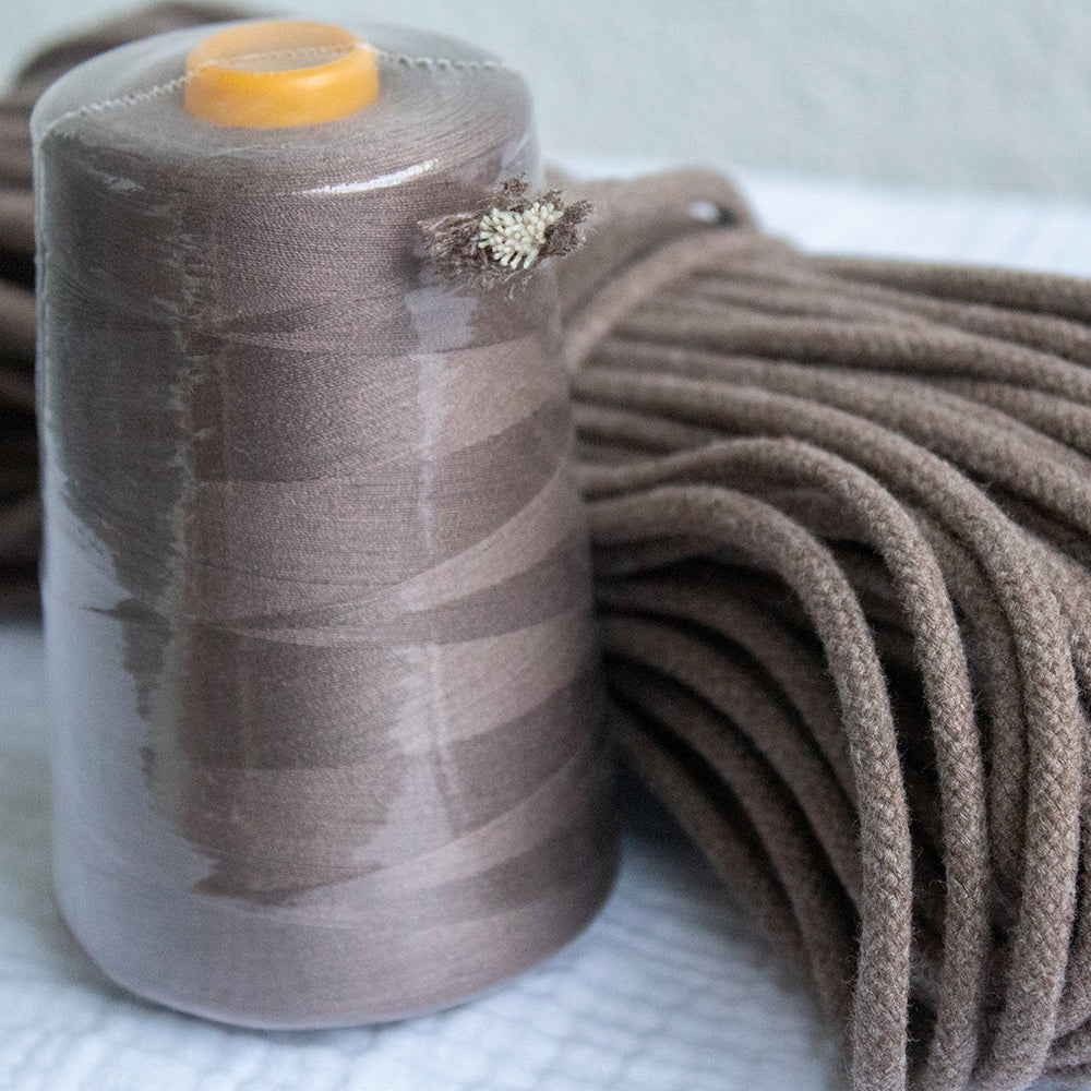 Thread TAUPE 4500 meters